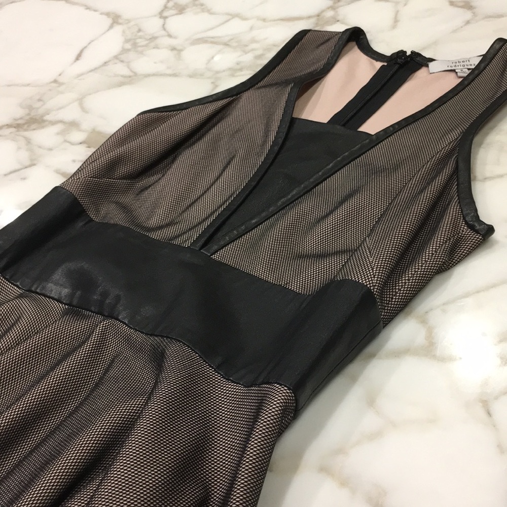 ROBERT RODRIGUES DRESS SIZE 6 - Picture 3 of 5